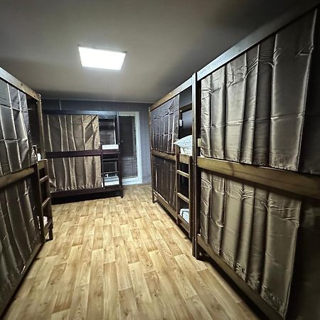 Ararat-Poznyaki Hostel Kijev Kültér fotó