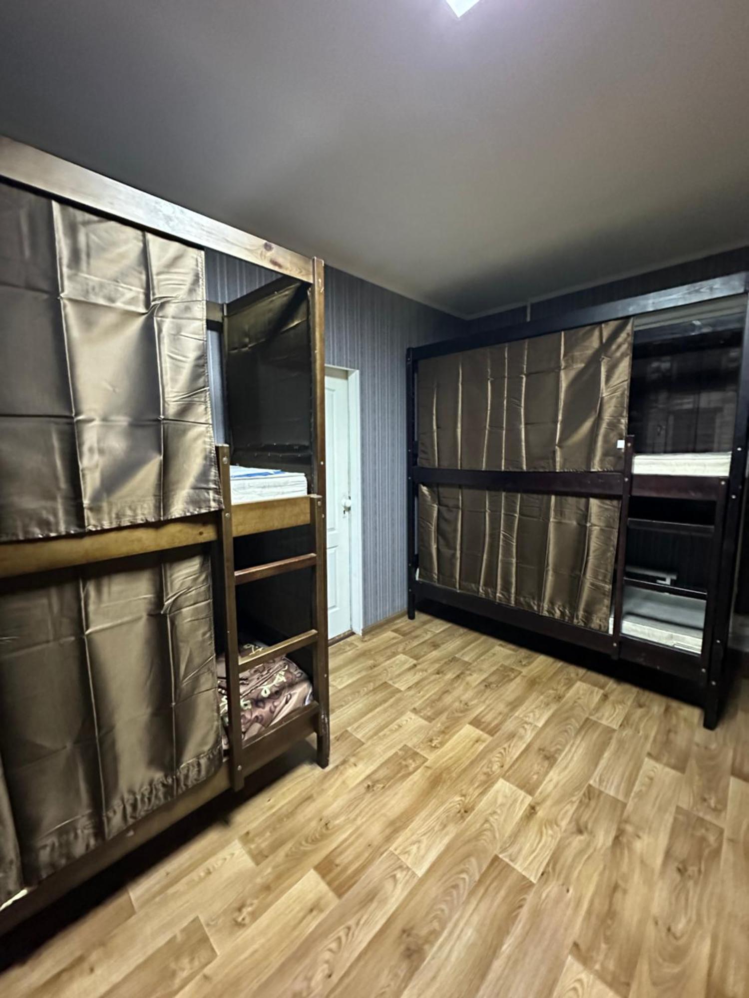 Ararat-Poznyaki Hostel Kijev Kültér fotó
